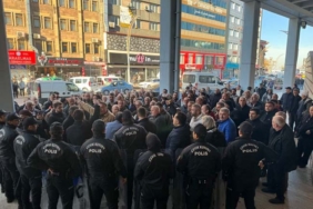 ZONGULDAK BELEDİYESİ'NİN RÜSUM ÜCRETLERİNE YAPTIĞI ZAM ESNAFA KONTAK KAPATTIRDI