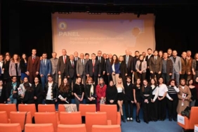 BEUN'DA "DEĞİŞİM VE DÖNÜŞÜM SÜRECİNDE ÖĞRETMEN OLMAK" BAŞLIKLI PANEL GERÇEKLEŞTİRİLDİ