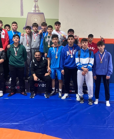 e2b03b20-2dab-4169-9512-ef3700a4f93a