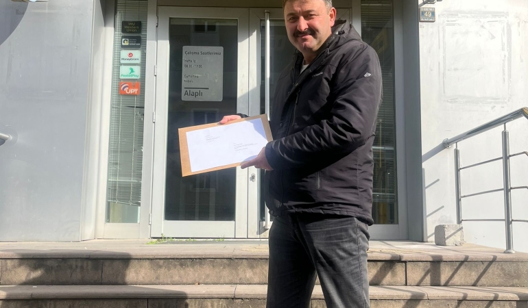 ede2a1a3-a4a5-40c1-aec1-9b772e52b600