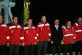 BAKAN BAYRAKTAR: "2025 YILININ İLK ÇEYREĞİNDE DOĞALGAZ ÜRETİMİNİ 9 MİLYON METREKÜPÜN ÜZERİNE ÇIKARMAYI HEDEFLİYORUZ" ENERJİ VE TABİİ KAYNAKLAR BAKANI ALPARSLAN BAYRAKTAR: "FATİH SONDAJ GEMİSİ YILIN İLK GÖREVİ OLARAK YENİ BİR LOK