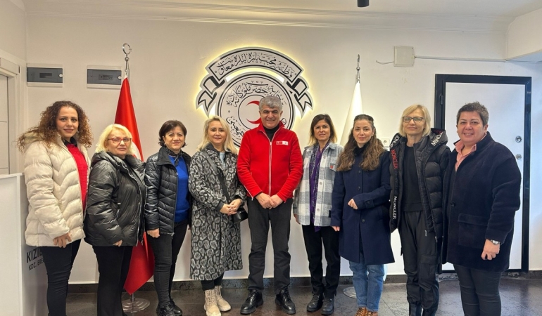 20250116-turk-kizilayi-kdzeregli-subesini-ziyaret-ettiler-940666-a433d1ecd0dd37e763ca