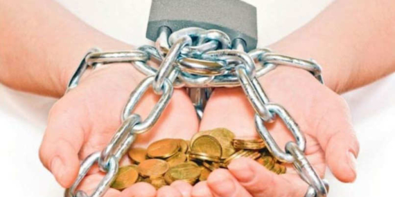 KAMU BANKASI ÇALIŞANI ZİMMET İDDİASIYLA GÖZALTINA ALINDI