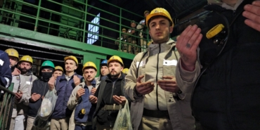 162_73210_63aw403829-01