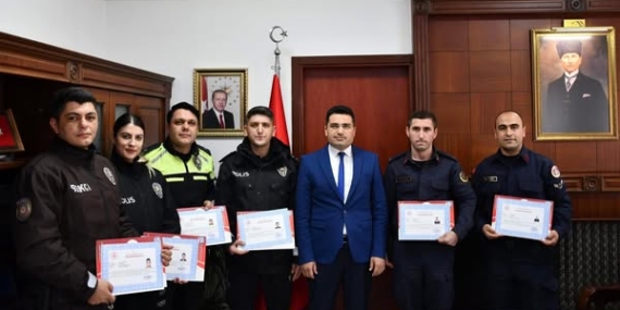 KAYMAKAM KÖKSAL, BAŞARI BELGESİ İLE ÖDÜLLENDİRDİ