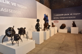 Erdemir_8inci_Celik_ve_Yasam_Heykel_Yarimasi_2