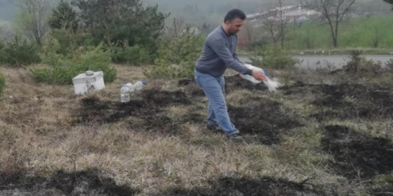 BABA OĞUL YANGINI BÜYÜMEDEN KENDİ İMKANLARIYLA SÖNDÜRDÜ…