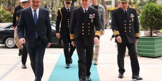 Komutanlardan Vali Hacıbektaşoğlu’na Ziyaret