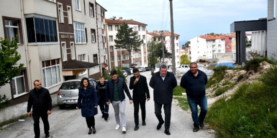 ALAPLI BELEDİYESİ HASTANE SOKAĞI’NDA YOL VE ÇEVRE DÜZENLEME ÇALIŞMALARINA BAŞLIYOR