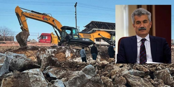 İsmi ‘Zeki Yiğit Kültür Sarayı’ Olsun…
