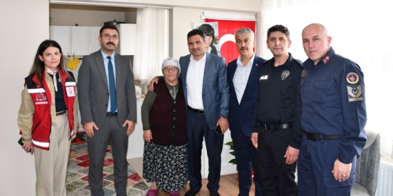 ANNELER GÜNÜ VESİLESİYLE ŞEHİT ANNELERİNE ZİYARET