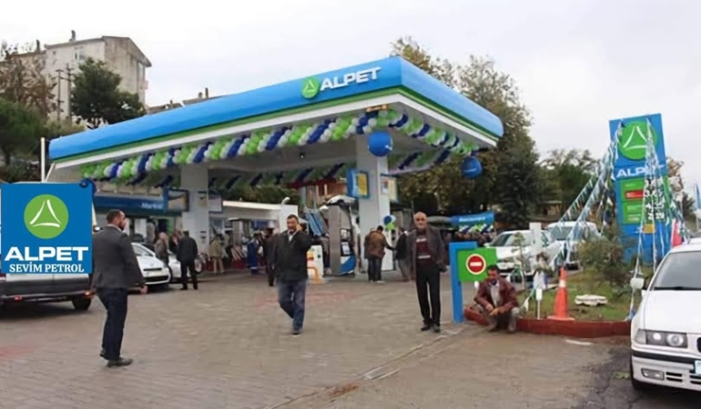 506714335_10163268120062904_282478835184238316_n