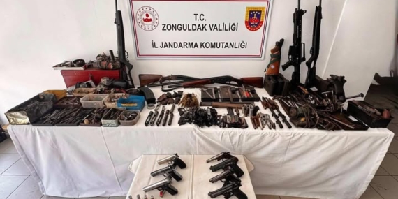 EVLERİNİ CEPHANELİĞE ÇEVİRMİŞLER