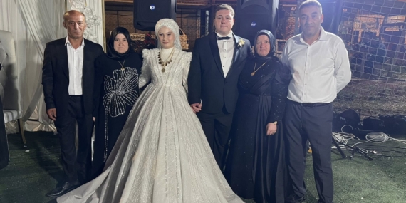 DÜĞÜNE YOĞUN KATILIM OLDU