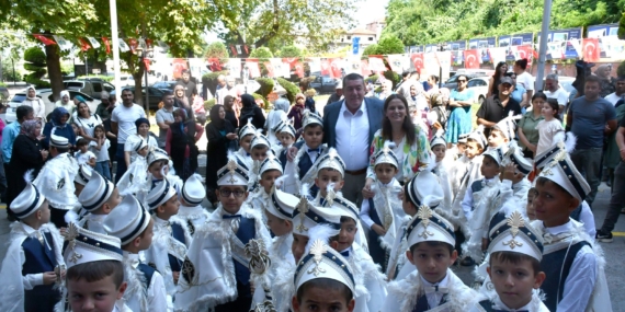 55 ÇOCUK ERKELİĞE İLK ADIMI ATTI