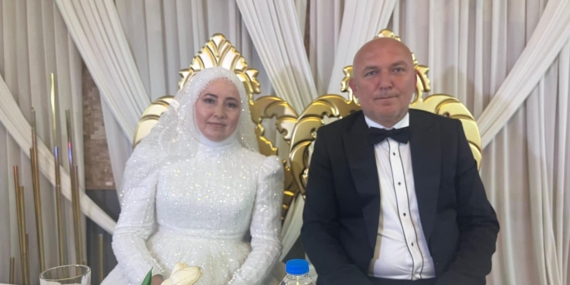 ÜNLÜ’LERİN MUTLU GÜNÜ..