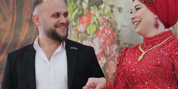 YÜKSEL DÜNYAEVİNE GİRİYOR