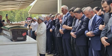 AK PARTİ ESKİ ZONGULDAK İL BAŞKANI ZEKİ TOSUN SON YOLCULUĞUNA UĞURLANDI