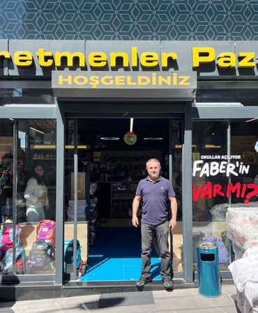 9edcd581-2d7c-4137-99f1-a7c88fc6518b