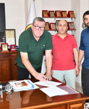 d9ef5525-1c0a-4d65-bf4f-804ed302d989