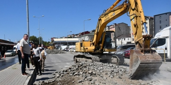 ALAPLI BELEDİYESİ İLÇE MERKEZİNDE ÇALIŞMALARA BAŞLADI