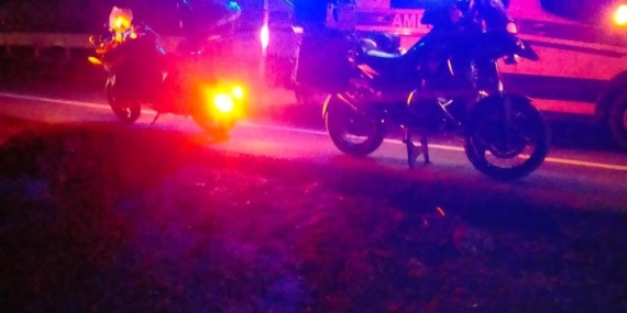 MOTORLU TURİSTLER KAZA YAPTI: 2 YARALI